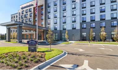 HAMPTON INN & SUITES UIC Website